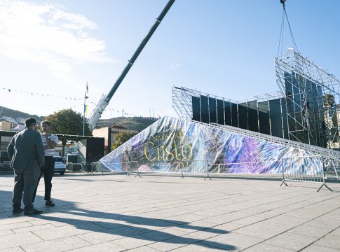 La Laguna inicia el montaje del escenario de la Fiestas del Cristo 2023 