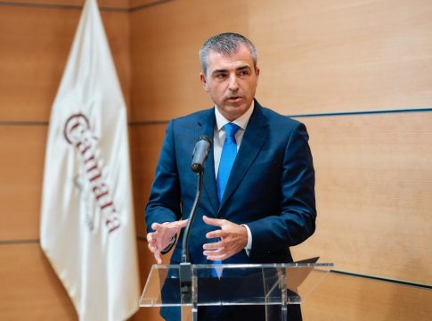 Manuel Domínguez anuncia un programa de tutorización para unir talento joven y senior