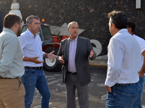 Manuel Domínguez anuncia la declaración de emergencia social ante la crisis migratoria que sufre Canarias