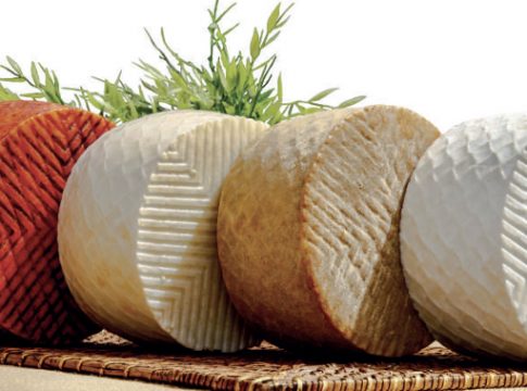 Esteban Alberto: “El queso majorero es un producto de referencia en Canarias”