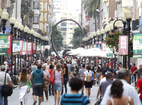La Vicepresidencia subvenciona con 719.000 euros la celebración de eventos  para dinamizar el comercio