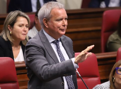Franquis: “Quieren convertir la televisión del Parlamento y de todos en la televisión del Gobierno”