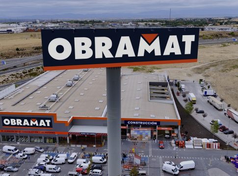 OBRAMAT celebra con sus colaboradores y clientes 6 años de éxitos compartidos en Jinámar