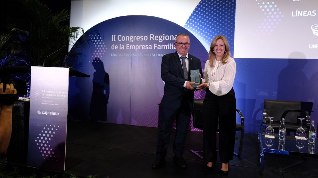Líneas Romero, galardonada con el VIII Premio Empresa Familiar de Canarias