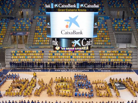 CaixaBank renueva su compromiso con la cantera del Club Baloncesto Gran Canaria