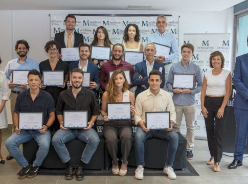 La Fundación del Colegio de Médicos de Las Palmas entrega sus Becas de Investigación y Estancia en formación 2023
