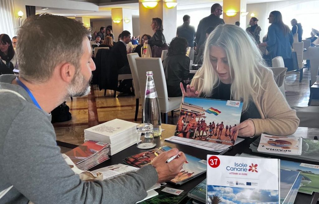 Turismo de Canarias atrae al mercado italiano que distribuye su gasto en el destino y visita varias islas