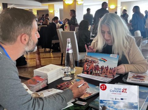 Turismo de Canarias atrae al mercado italiano que distribuye su gasto en el destino y visita varias islas