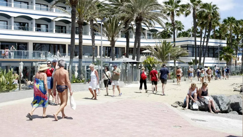 La marcha del turismo extranjero hasta septiembre hace prever que Canarias pueda superar las llegadas de 2022 e incluso 2019