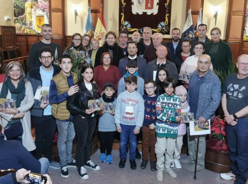 Ganan el concurso de belenes Adán Pérez García, Parroquia de La Concepción, CEIP Palo Blanco y Gloria Fariña Hernández
