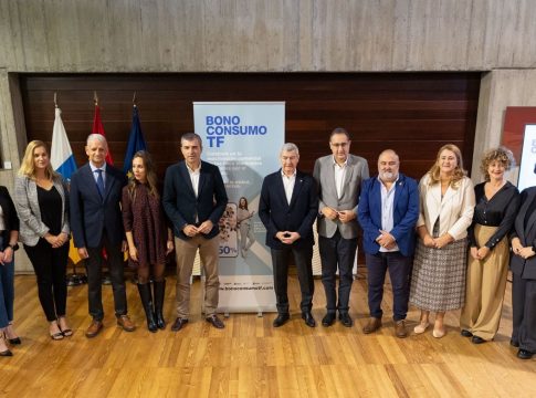 El Gobierno emite 54.000 bonos consumo para reactivar a los municipios afectados por el incendio de Tenerife