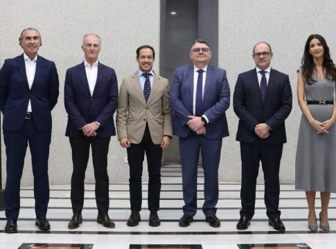 Los concesionarios canarios piden al Gobierno que lidere la descarbonización del parque móvil con un plan de renovación propio
