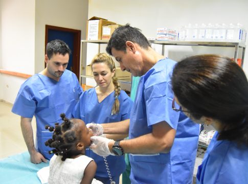 La V expedición 'África Plástica' culmina con éxito en Guinea Ecuatorial: Un balance de compromiso y esperanza