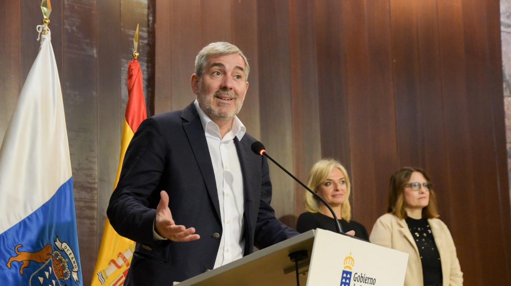 El Gobierno impulsa la primera estrategia para la coordinación de la atención sociosanitaria de Canarias