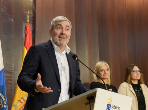 El Gobierno impulsa la primera estrategia para la coordinación de la atención sociosanitaria de Canarias