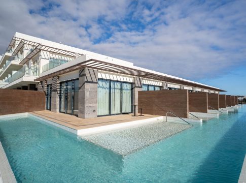 Grupo HD culmina con éxito la ejecución de su ambicioso proyecto hotelero en Lanzarote junto con un paseo comercial