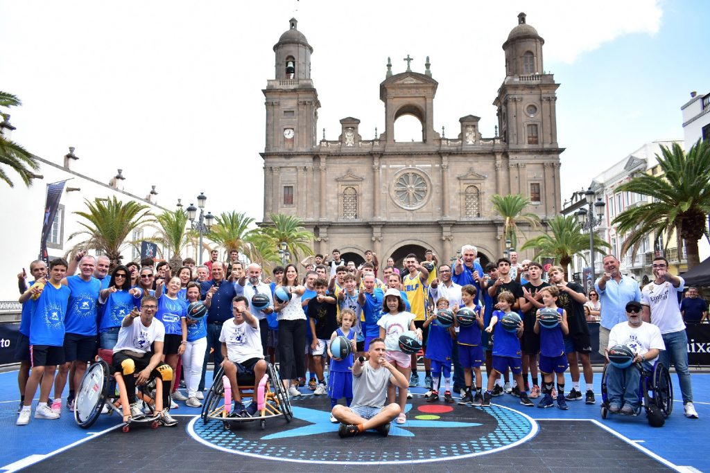 El circuito Plaza 3x3 CaixaBank cierra la edición 2023 con 55.000 participantes, con 150 jugadores y 45 equipos en su parada en Las Palmas de Gran Canaria