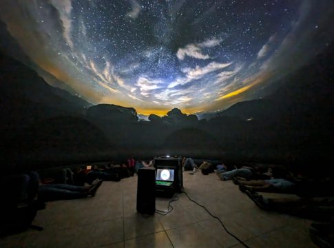 Más de 2.000 personas visitaron el planetario móvil del Cabildo de Fuerteventura