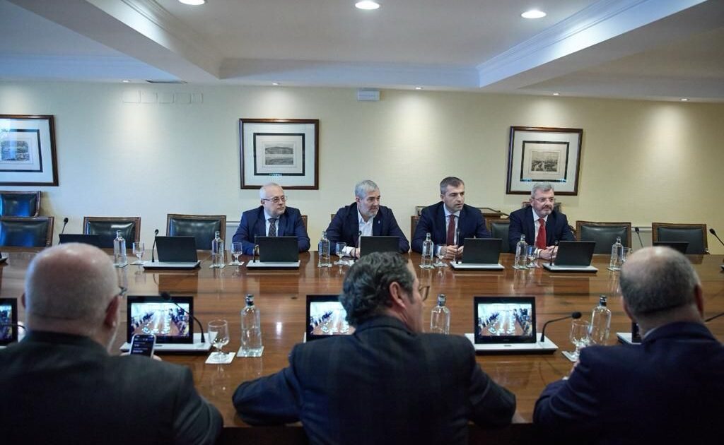 Fernando Clavijo aboga por reforzar la colaboración público-privada para impulsar la economía canaria