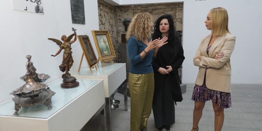 El Cabildo adquiere 74 nuevos bienes del legado de Benito Pérez Galdós para su Casa-Museo
