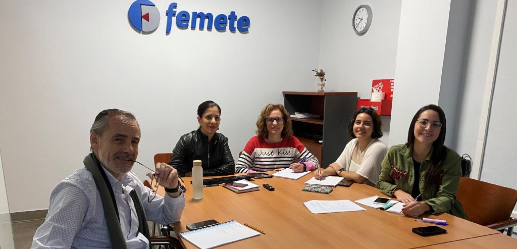Otro proyecto empodera a mujeres profesionales en industrias canarias