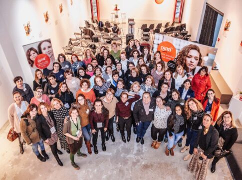 GIRA Mujeres de Coca-Cola inicia su octava edición ampliando su apoyo a las emprendedoras con negocios ya establecidos