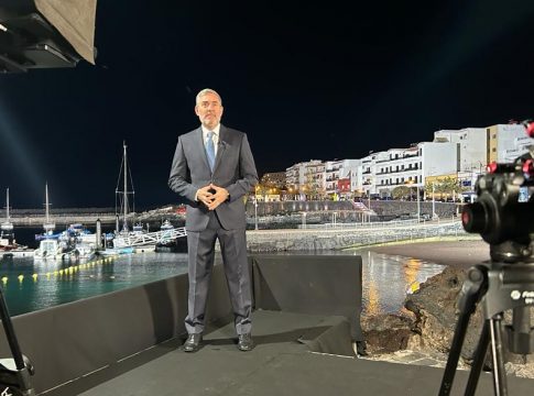 El presidente hace un llamamiento a unirse “como una piña” en defensa de Canarias