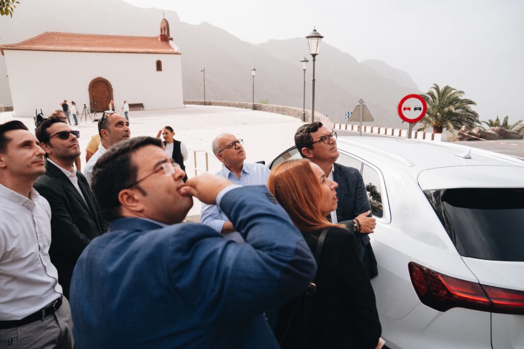 Gobierno de Canarias y Cabildo de La Gomera avanzan en la inversión de cerca de 100 millones de euros para la mejora de la red viaria de la Isla