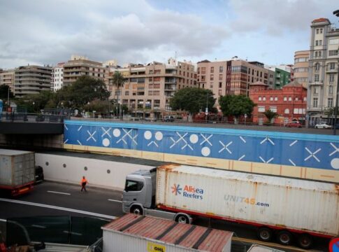 Las ayudas al transporte de mercancías entre Canarias y la UE crecen hasta los 89 millones