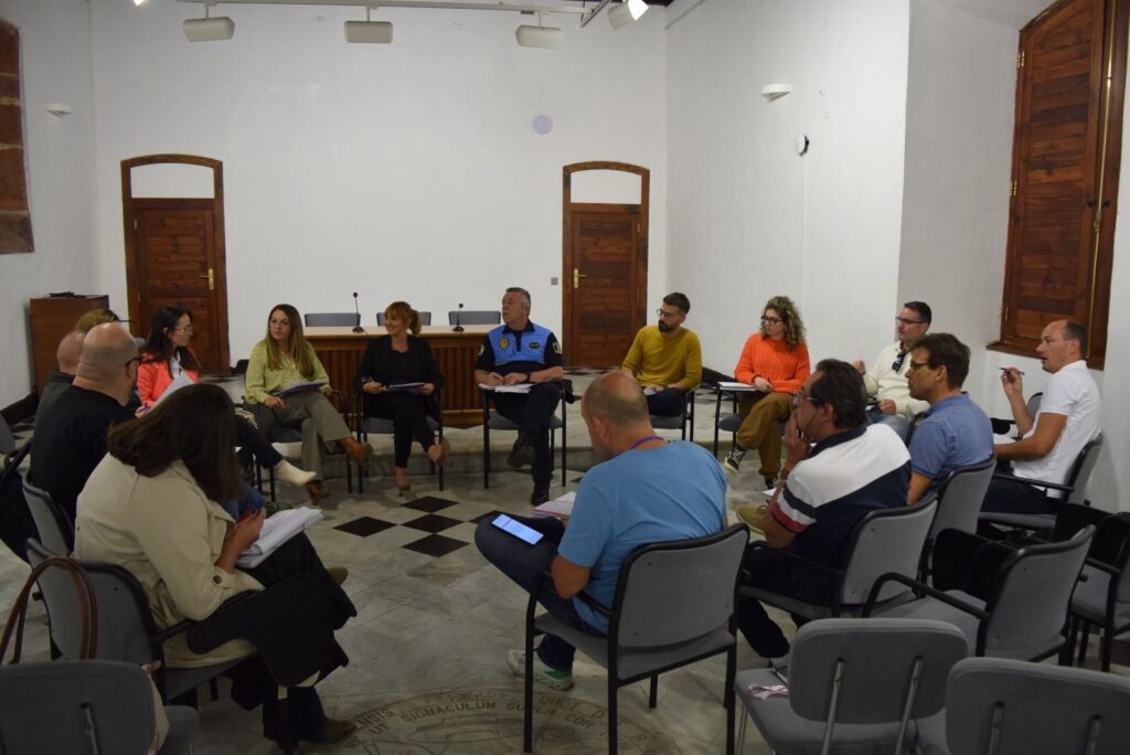 El Ayuntamiento de La Laguna perfila el dispositivo de seguridad y la programación del Carnaval Cultural