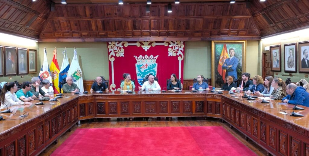 Puerto de la Cruz ultima los preparativos de la Semana Santa con sus cofradías y hermandades
