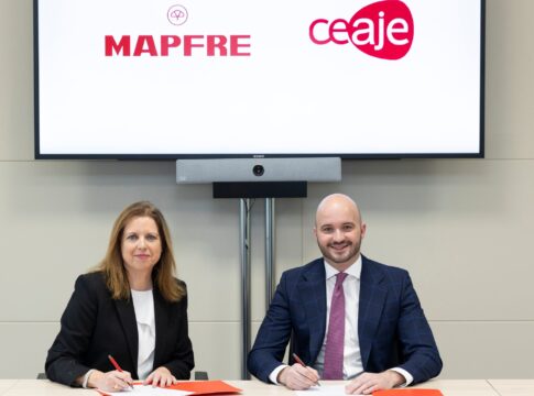 CEAJE Y MAPFRE renuevan su acuerdo de colaboración para seguir apoyando a los jóvenes empresarios