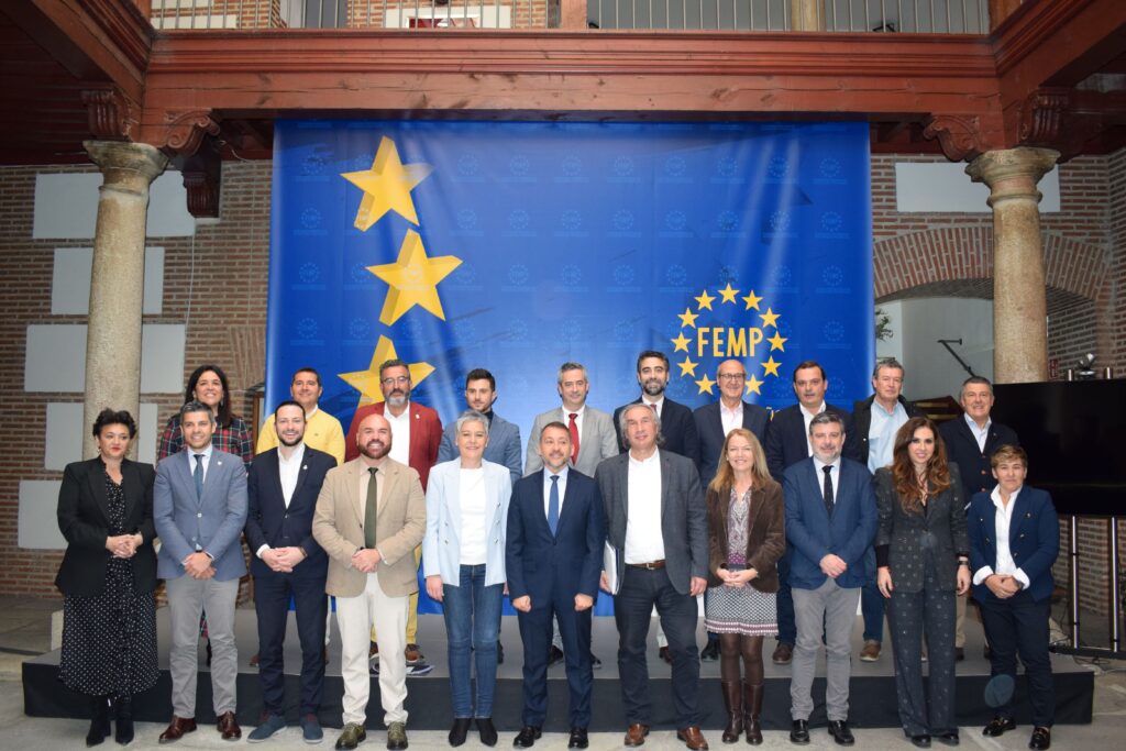 El alcalde representa a Puerto de la Cruz en la comisión de Turismo de la FEMP constituida este lunes en Madrid