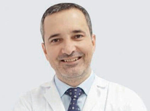 Dr. Jaime Vilar: “Somos especialistas en dermatología clínica y estética”