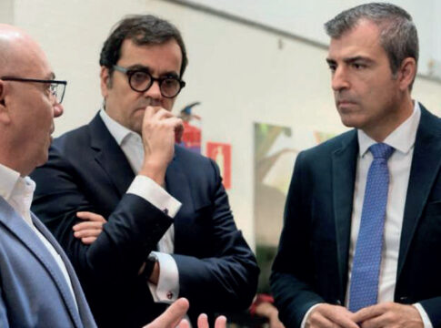 David Mille: “Canarias se puede convertir en un hub turístico comercial”