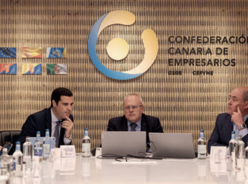 La Comisión de Asuntos Económicos de la Confederación Canaria de Empresarios se reúne con el Viceconsejero de Economía e Internacionalización del Gobierno de Canarias