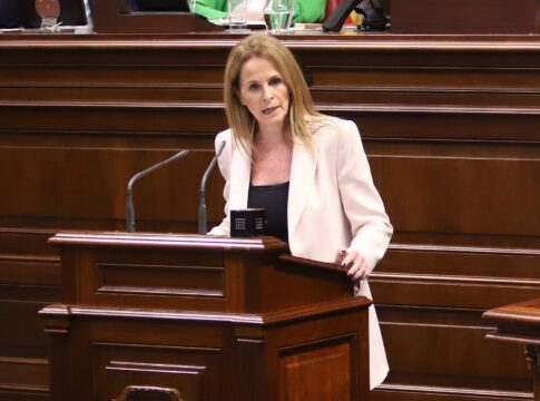 Reverón: “Los canarios se merecen una explicación sobre los millones de euros gestionados sin control durante la pandemia”