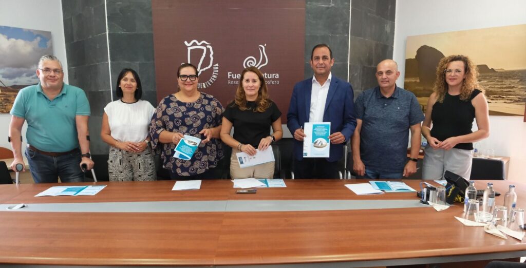 Cabildo y Ayuntamiento de Tuineje firman la disposición de suelo para la Residencia Sociosanitaria de Gran Tarajal