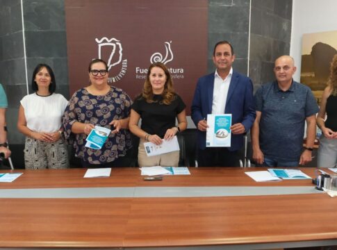 Cabildo y Ayuntamiento de Tuineje firman la disposición de suelo para la Residencia Sociosanitaria de Gran Tarajal