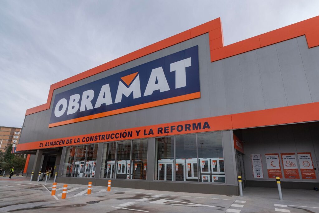 OBRAMAT sitúa en el centro la seguridad y salud de sus más de 5.600 colaboradores reduciendo la accidentalidad en un 80% en los últimos cinco años