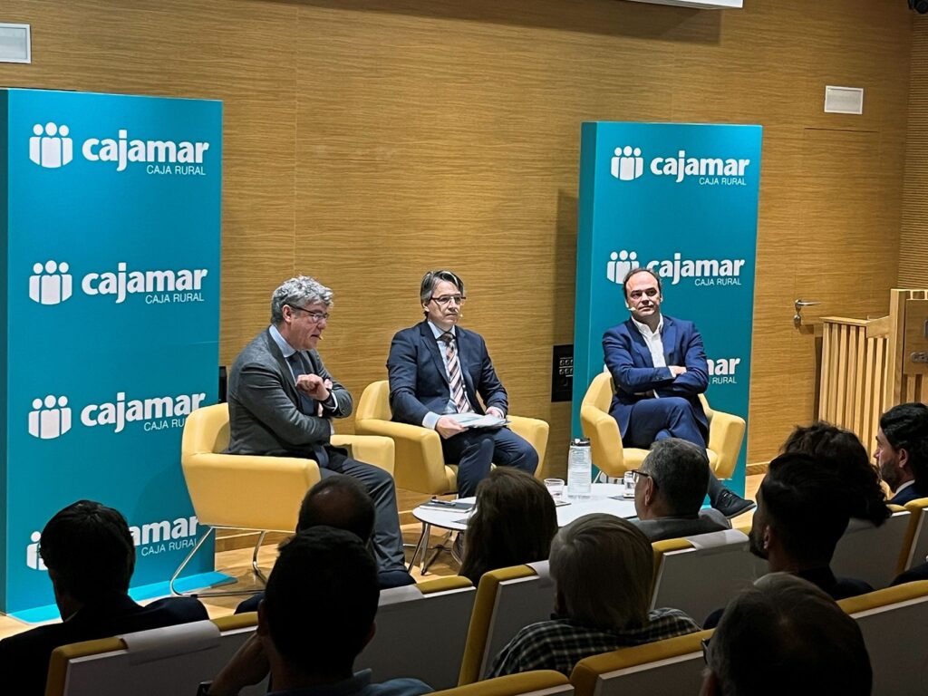 El sector exterior, la fiscalidad y la situación geográfica, principales aliados de la economía canaria