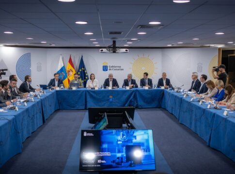 Clavijo anuncia que la Ley Canaria de la Ciencia mejorará la inversión en innovación