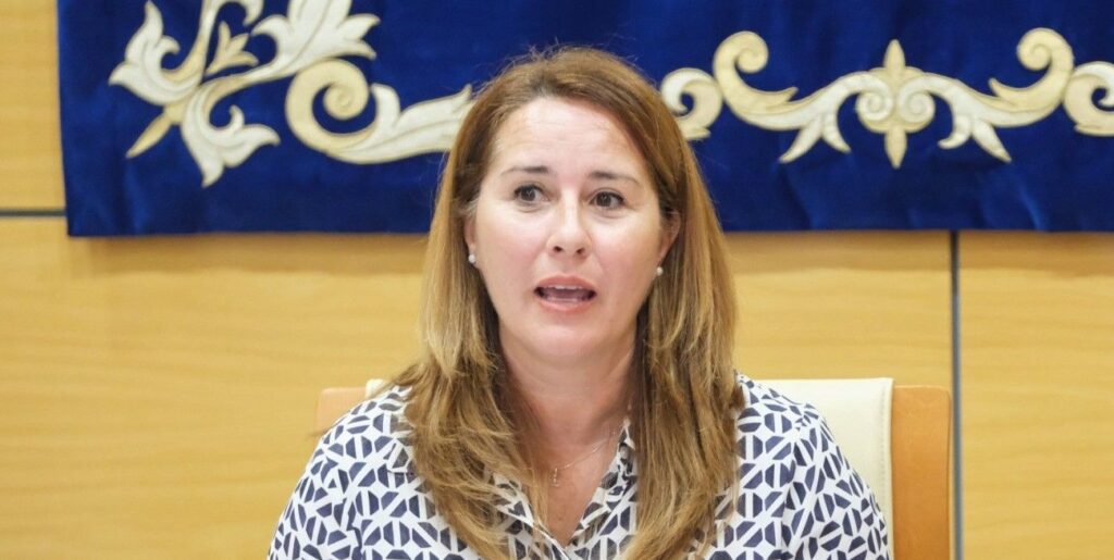 Lola García alerta de que la nueva solicitud para investigar tierras raras supone destrozar casi el 10% de la superficie del municipio de La Oliva