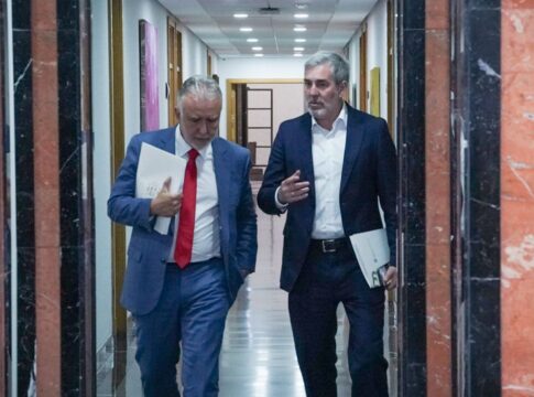 Gobierno de Canarias y Estado ultiman el acuerdo para la distribución de los menores no acompañados