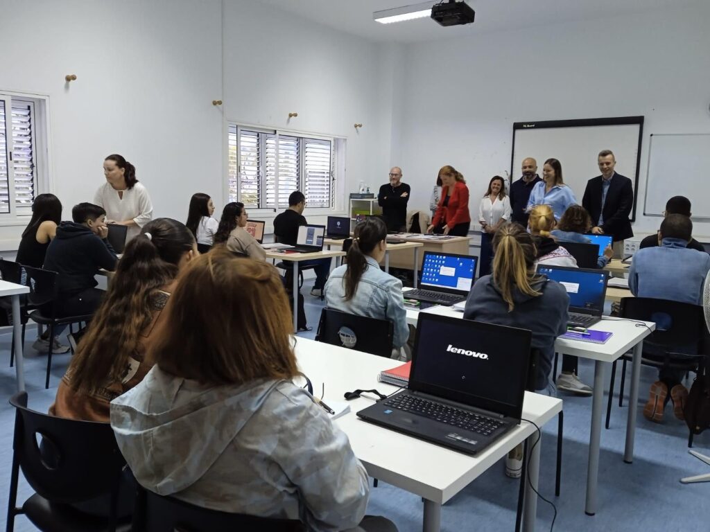 La Aldea de San Nicolás instruirá a 30 trabajadores a través de los Programas de Formación en Alternancia con el Empleo