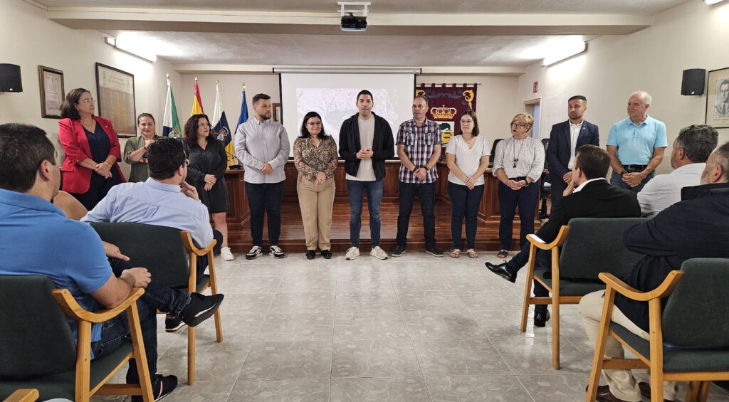 El Comité Ejecutivo de la FECAM es recibido por la Corporación Municipal de La Frontera