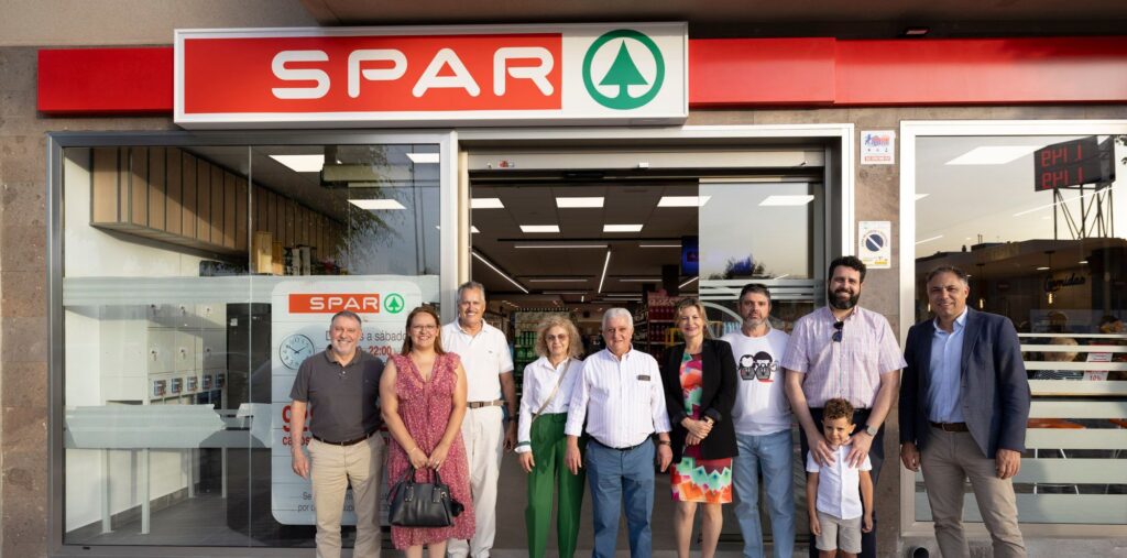 SPAR Avenida de Carlos V  reabre sus puertas tras una reforma integral  y optimiza su eficiencia energética