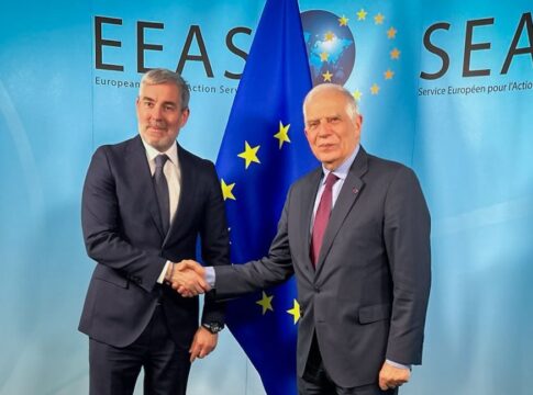 Clavijo ofrece Canarias a Borrell como centro logístico de formación para los países de África occidental