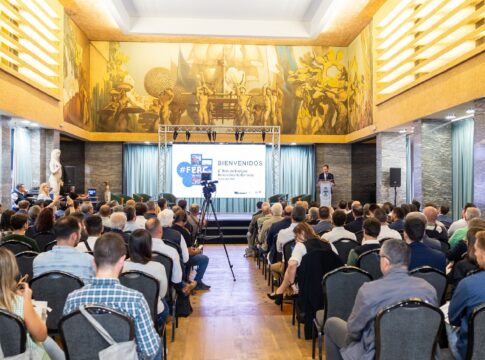 El sector renovable canario destaca las oportunidades en la región y concuerda en la necesidad de avanzar en la transición energética de las islas