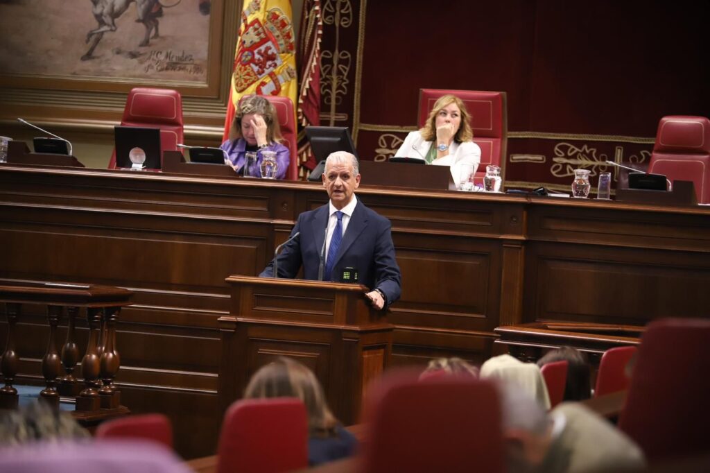 Francisco Linares pide que se impulse el proyecto del puerto pesquero, deportivo y comercial de Puerto de la Cruz